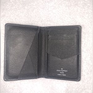 Louis Vuitton card hder